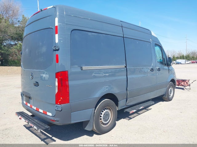 Mercedes-Benz Sprinter 2500 Standard Roof V6