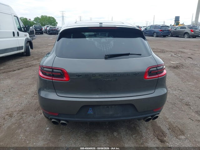 Porsche Macan S