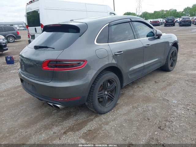 Porsche Macan S