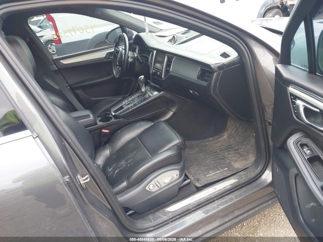 Porsche Macan S
