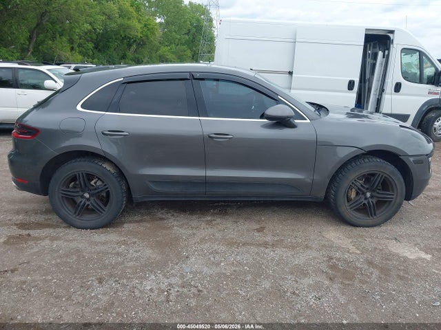Porsche Macan S