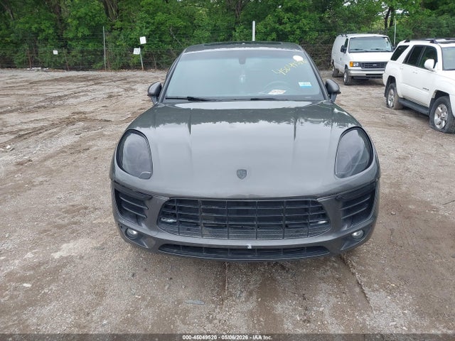 Porsche Macan S