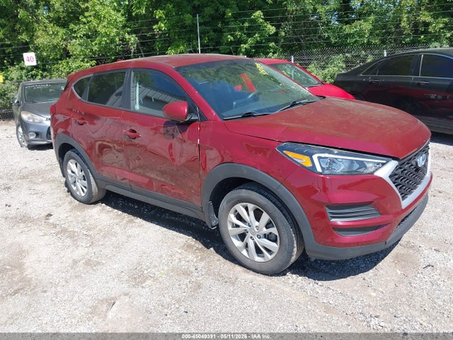 Salvage Hyundai TUCSON Image