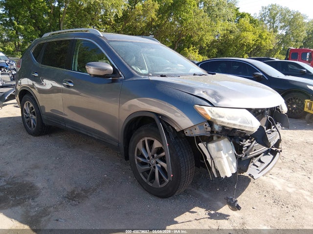 Salvage Nissan Rogue Image