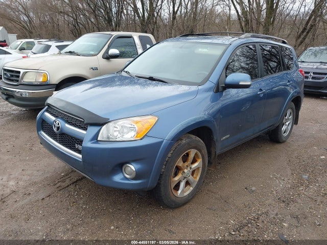 Toyota RAV4 Limited V6