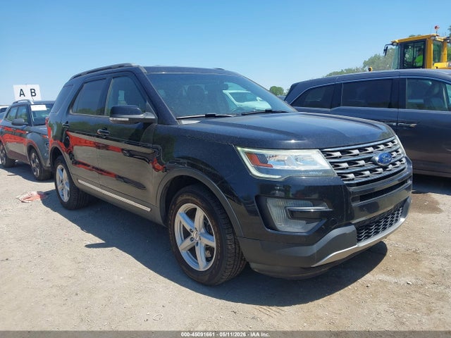 Salvage Ford Explorer Image