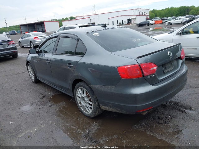 Volkswagen Jetta 2.5l Se