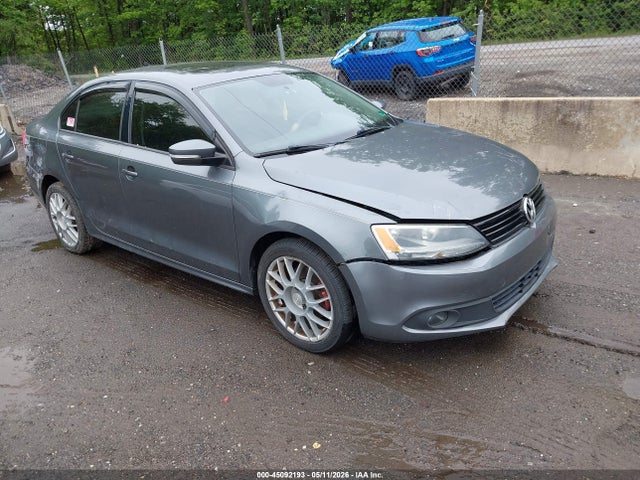 Salvage Volkswagen Jetta Image