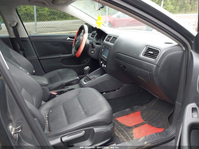 Volkswagen Jetta 2.5l Se