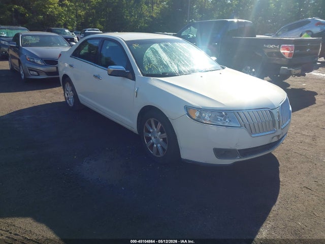 Salvage Lincoln MKZ Image