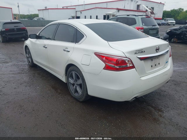 Nissan Altima 2.5 S
