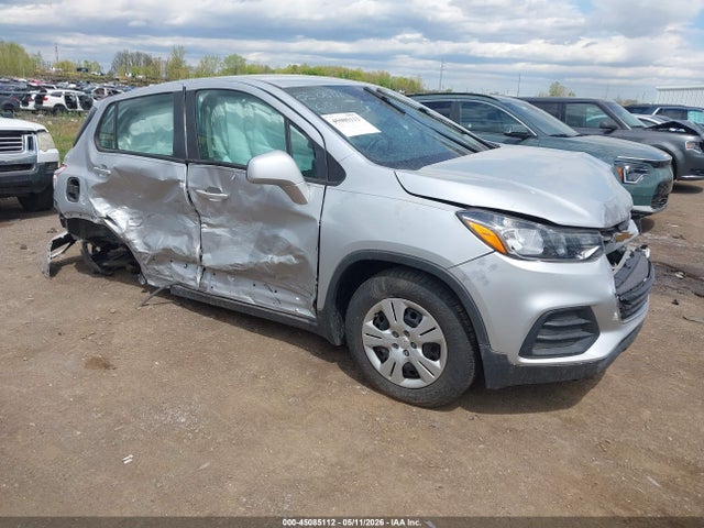 Salvage Chevrolet Trax Image
