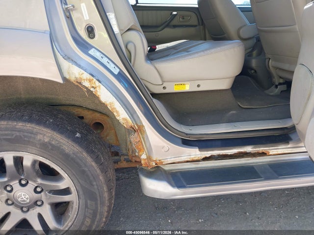 Toyota Sequoia Limited V8