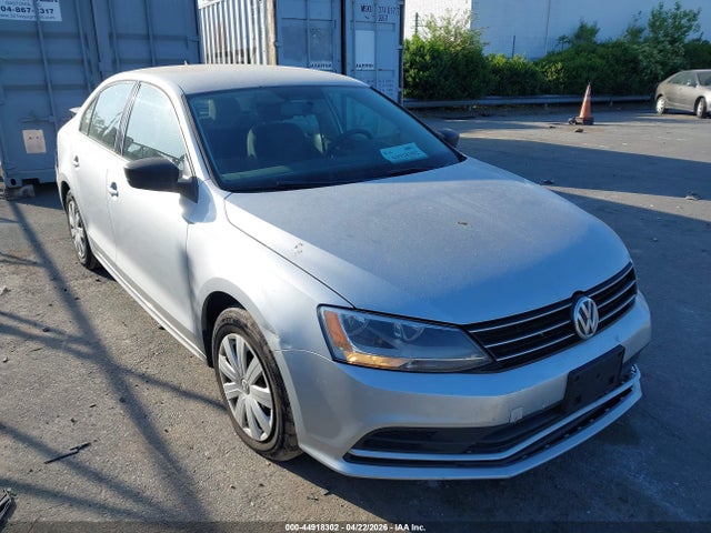 Salvage Volkswagen Jetta Image