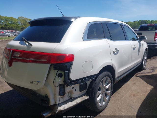 Lincoln MKT