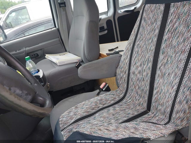 Ford E-350 Recreational
