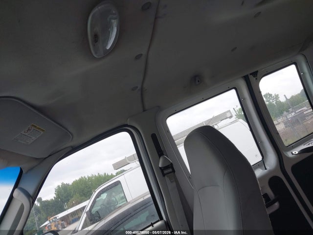 Ford E-350 Recreational