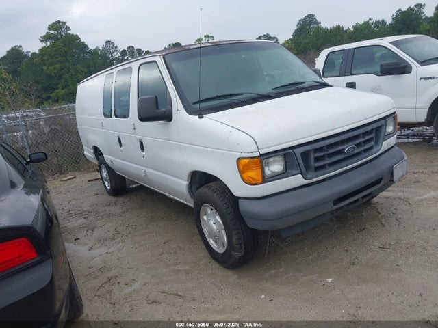 Salvage Ford E-350 Image