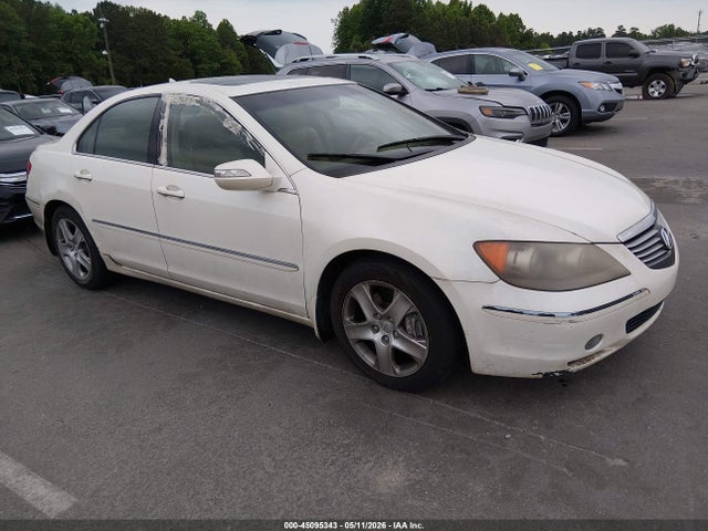 Salvage Acura RL Image