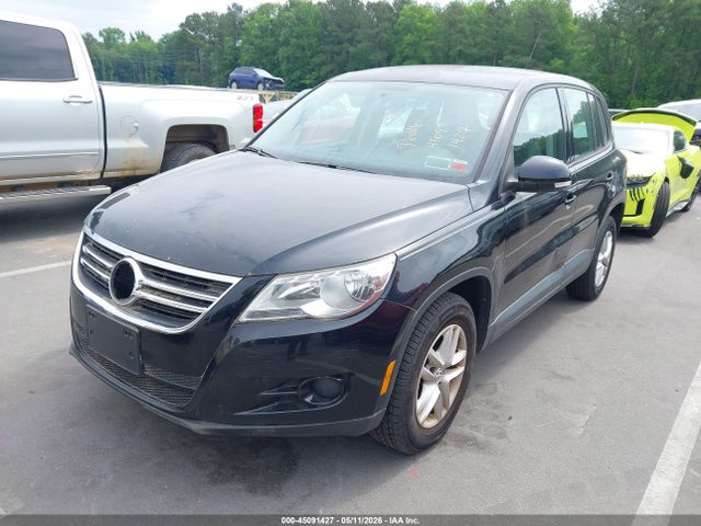 Volkswagen Tiguan S