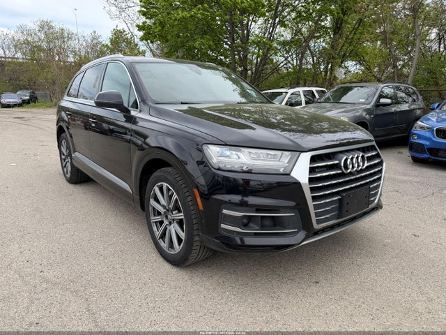 Salvage Audi Q7 Image