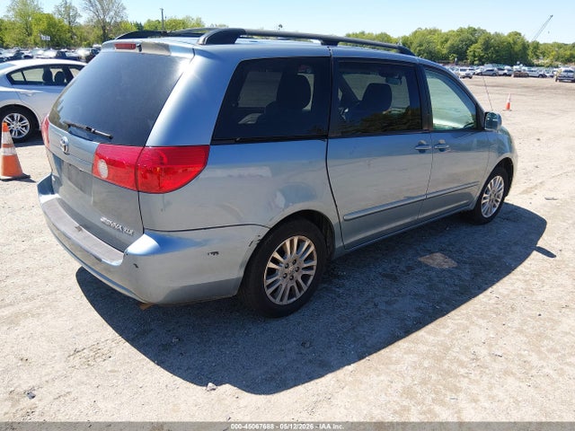 Toyota Sienna Xle