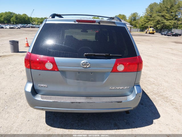 Toyota Sienna Xle