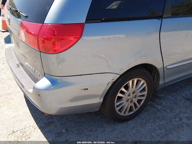 Toyota Sienna Xle