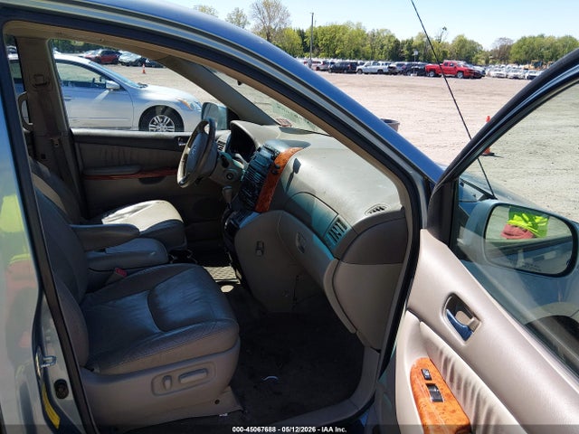 Toyota Sienna Xle
