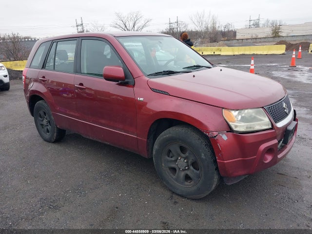 Salvage Suzuki Grand Vitara Image