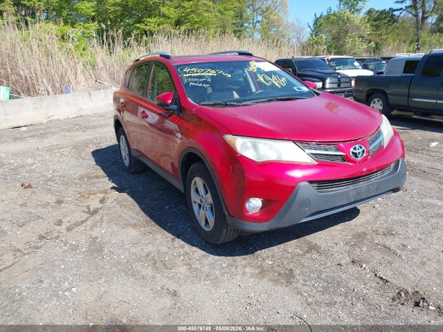 Salvage Toyota RAV4 Image