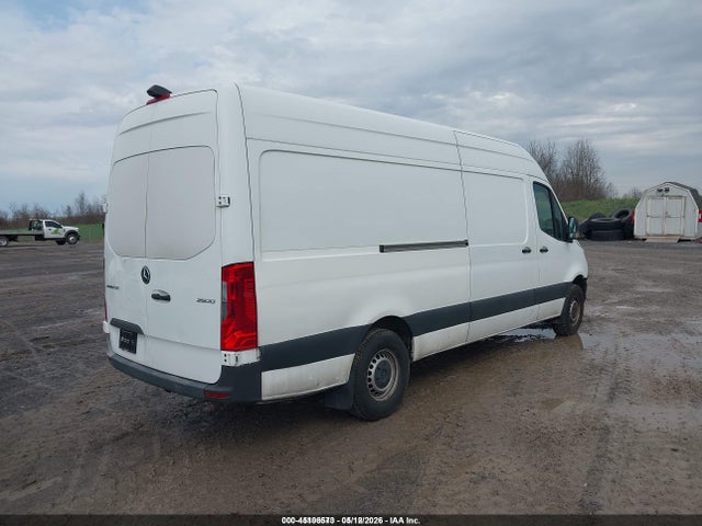 Mercedes-Benz Sprinter 2500 High Roof I4