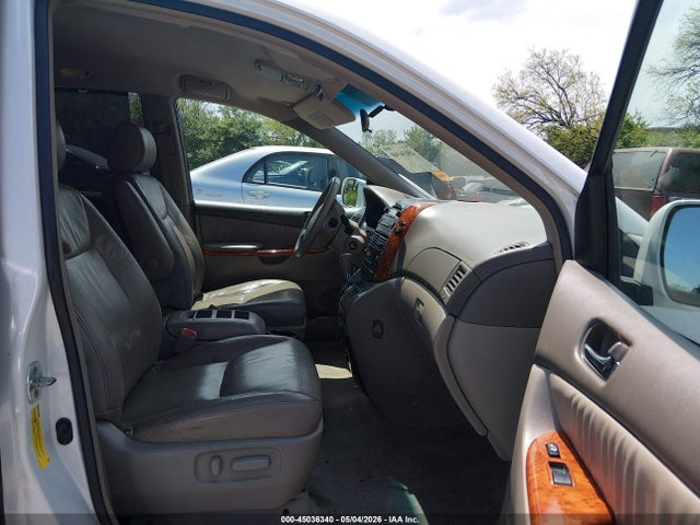 Toyota Sienna Xle