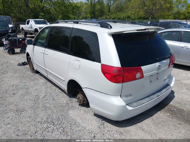 Toyota Sienna Xle