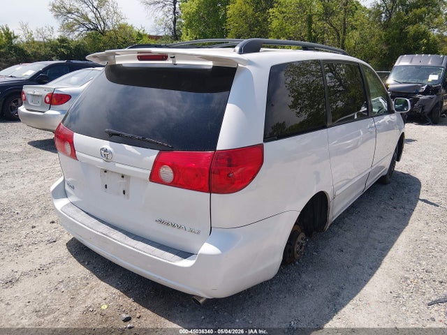 Toyota Sienna Xle