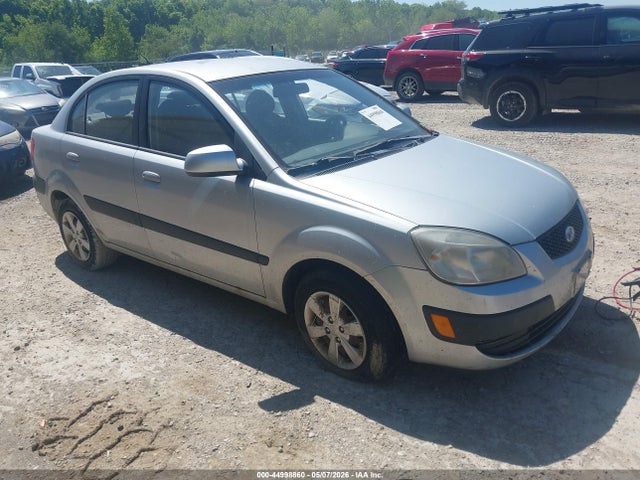 Salvage Kia Rio Image