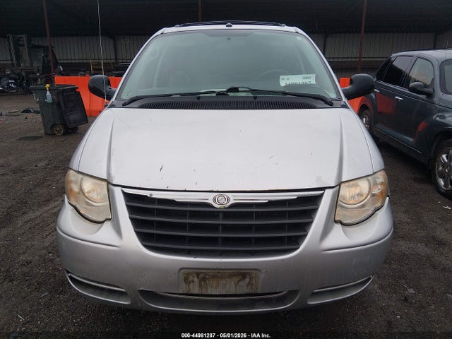 Chrysler Town & Country Lx