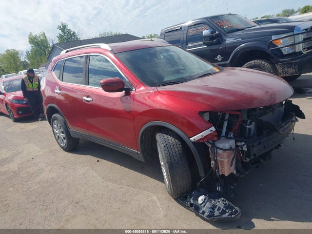 Salvage Nissan Rogue Image