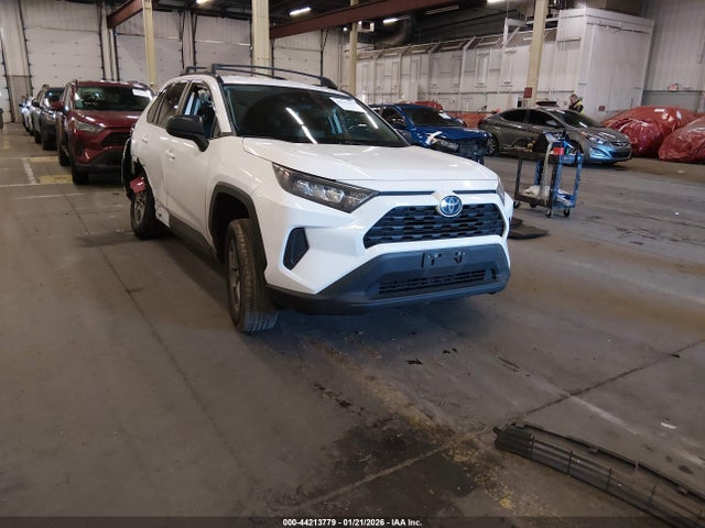 Salvage Toyota RAV4 Image