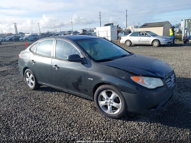 Salvage Hyundai ELANTRA Image