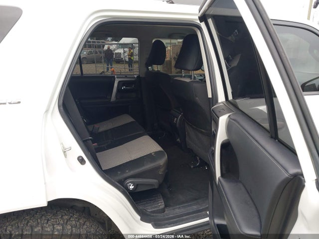 Toyota 4Runner Sr5
