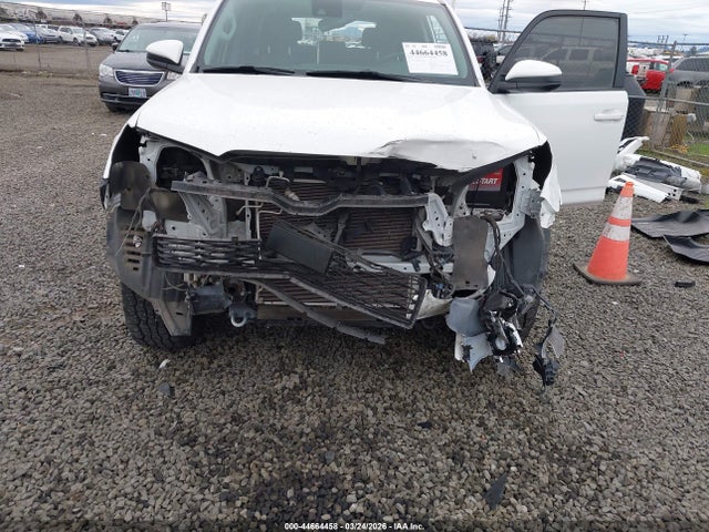 Toyota 4Runner Sr5