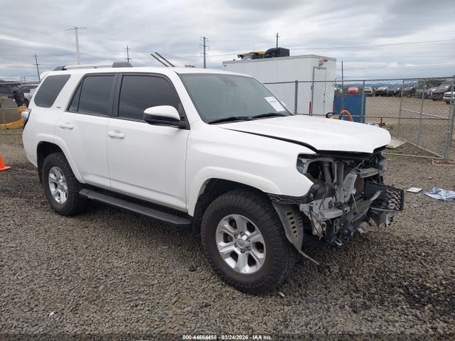 Salvage Toyota 4Runner Image