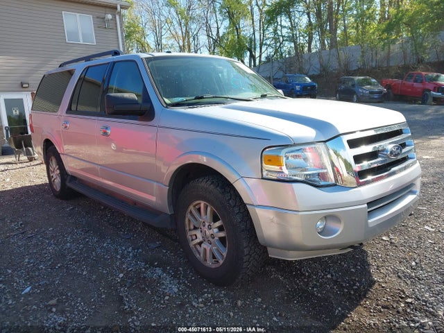 Salvage Ford Expedition Image