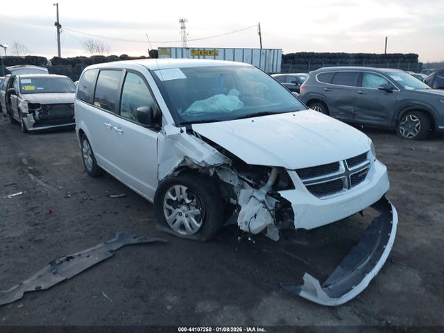 Salvage Dodge Grand Caravan Image