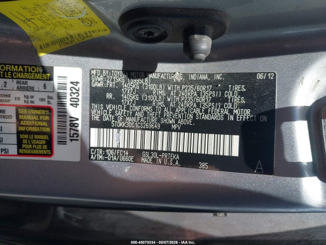 Toyota Sienna Le V6 8 Passenger