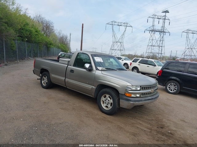 Salvage Chevrolet Silverado 1500 Image