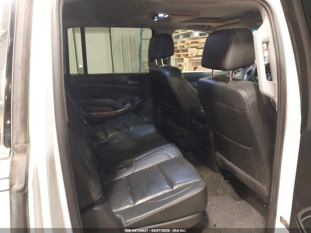 Chevrolet Suburban Lt