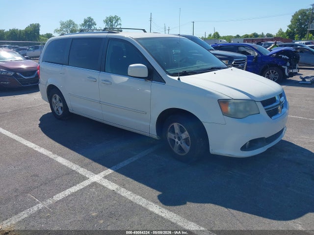 Salvage Dodge Grand Caravan Image
