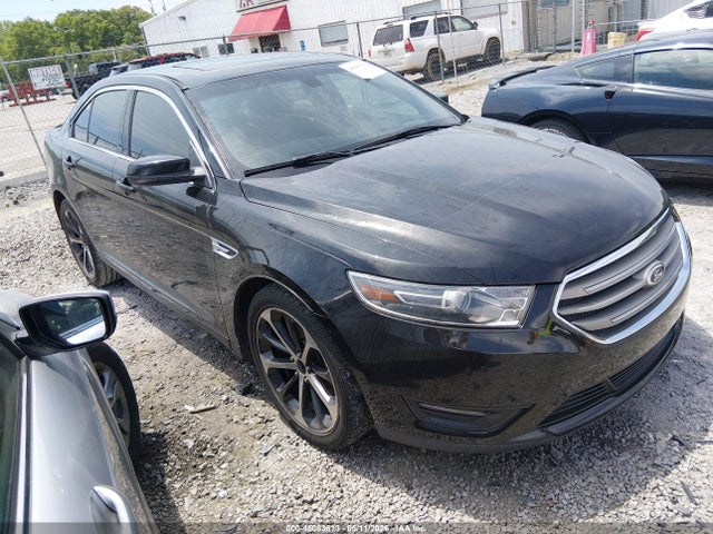 Salvage Ford Taurus Image